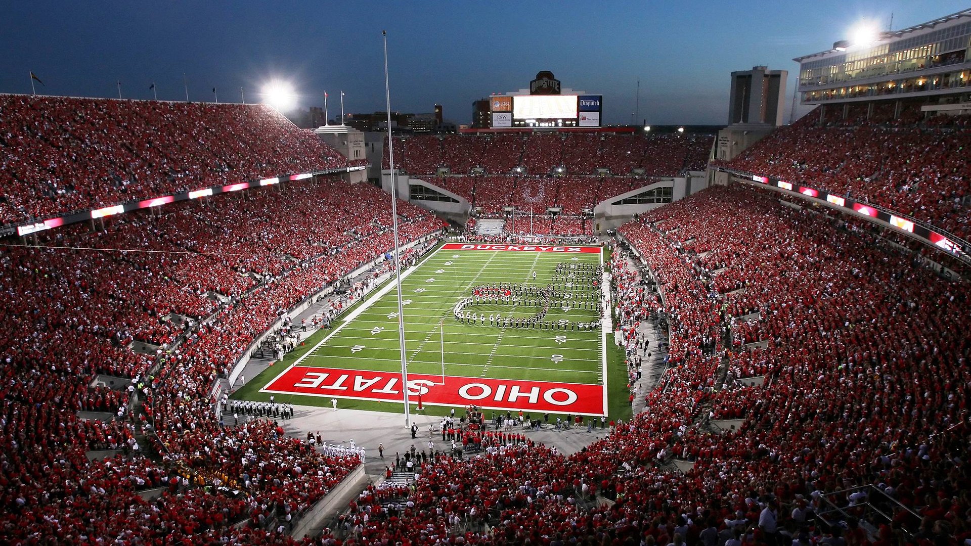 中超焦点战吸引全国目光,中超争议点球